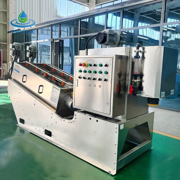 screw-press-sludge-dewatering-machine-appearance